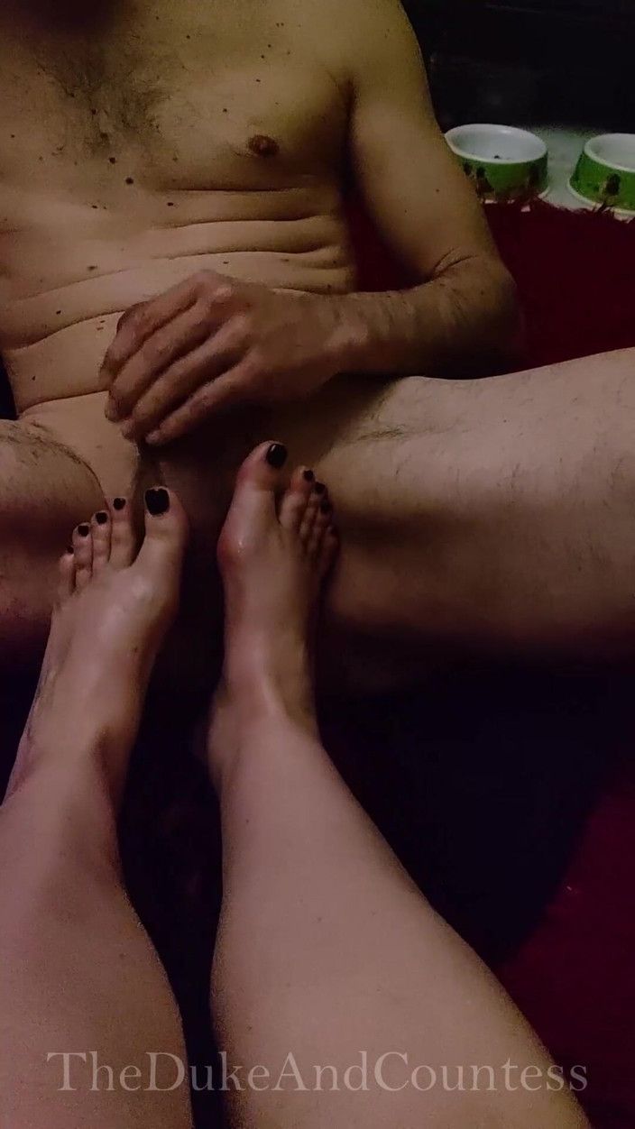 TheDukeAndCountess: The Countess Gives a Oily Sensual Footjob to the Duke
