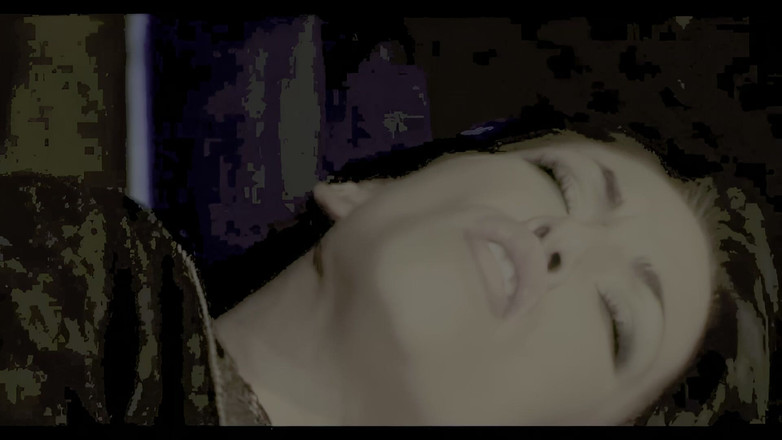 pornitaliangraffiti: クイーンがドギースタイルでアナルを犯される