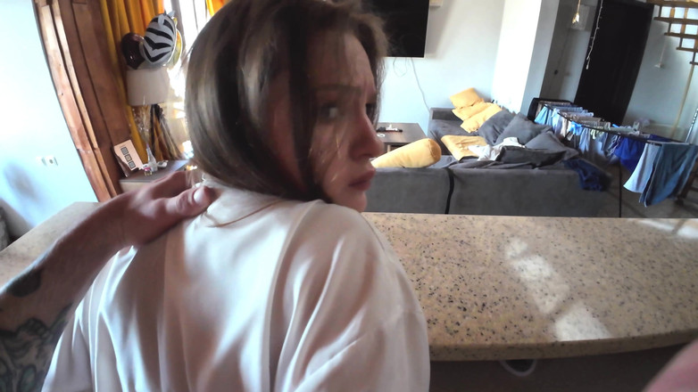 Alexa Poshspicy: POV: 배다른 여동생이 내게 안으로 들어가지 말라고 했지만, 나는 반대할 수 없었다.