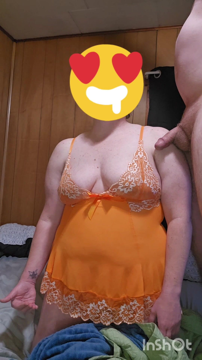 SexyMilf2008: Толстушка трахается раком до кримпая