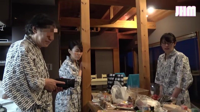 Japanese Hentai Matings: Taboo Villa खोई हुई स्वर्ग की विवाहित महिला के साथ बच निकला - 3