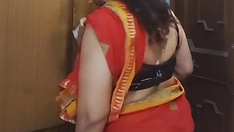 aliabegum: Hot Bangoli MILF Bhabhi Gets Rough Fucked by Servant