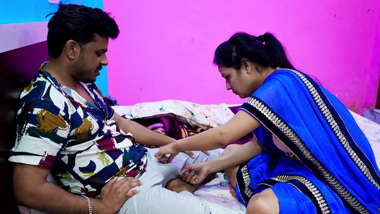 Pyasi Bhabhi Uncut: Dost Ki Manželka Ko Chuda Ghodi Bna Ke Desi Styl...