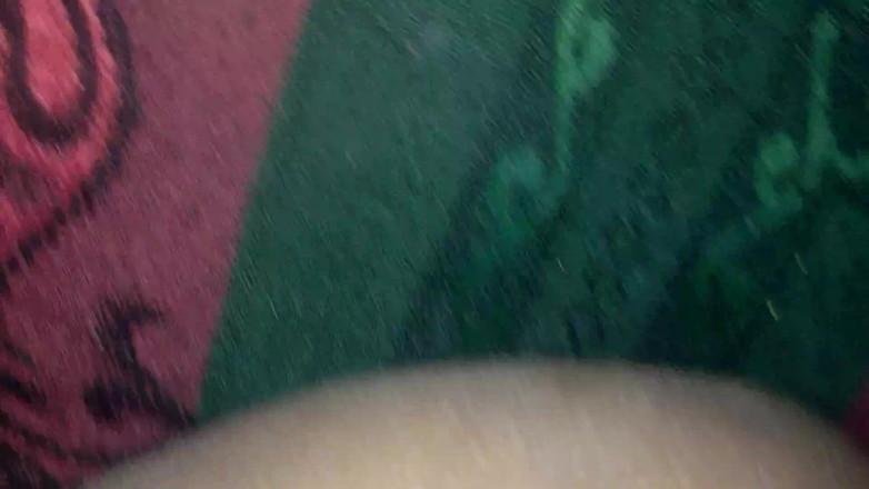 Babita Babita: 처남이 시누이를 방으로 데려가 그녀를 그곳에 남겨 두다