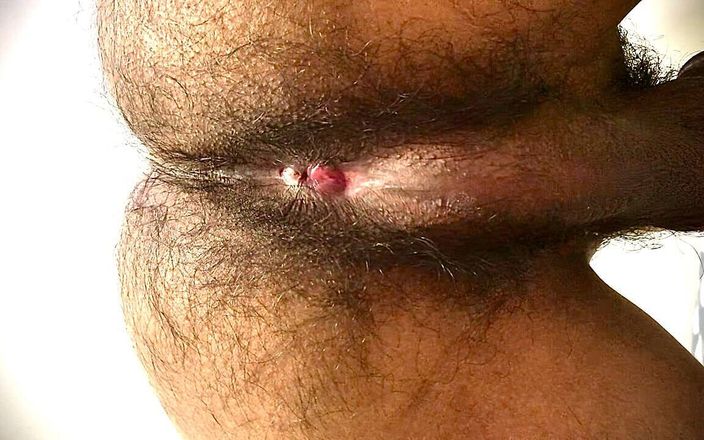 freeblacknew: Jonge man met sexy kont wil je pik met melk