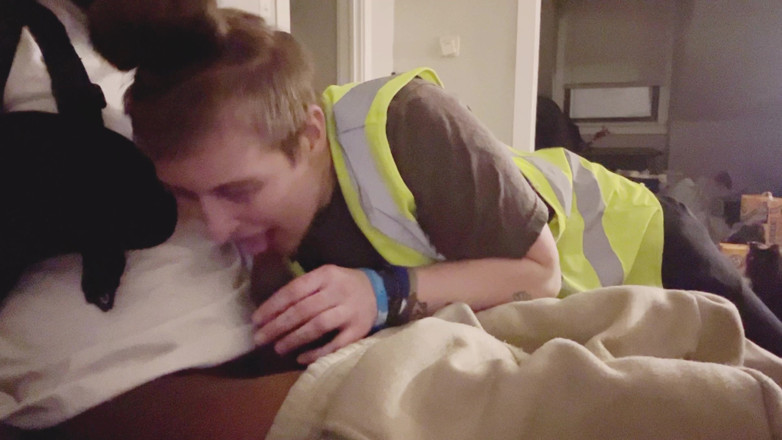 Thekookiejar: Stud Lesbian Decided to Try Dick for the First Time...