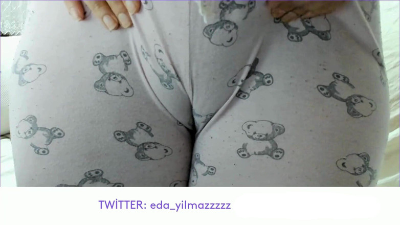 turk_milf_porno: Camel toe- camel toe- cameltoe- Turkse milf- Turkse porno- pyjama-...
