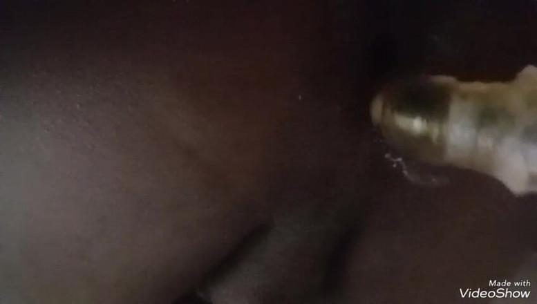 Sexyjayla254: İki farklı oyuncak sexyjayla'nın göt deliğini genişletiyor