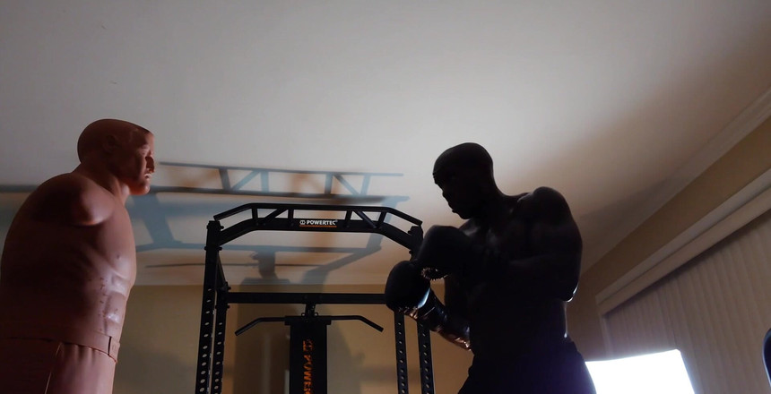 Hallelujah Johnson: Bokstraining vandaag tijdens het dieet, is de maximale hoeveelheid gewicht...