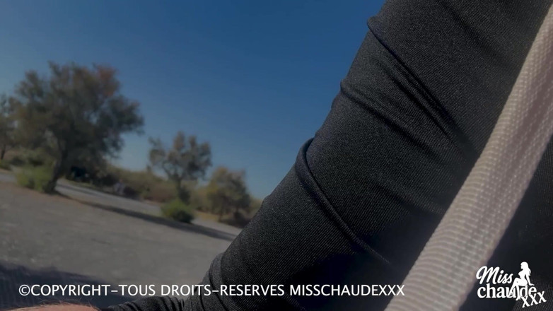 Misschaudexxx: Je Rejoins Son Mari Dans Son Van Aménagé Pour Qu'il...