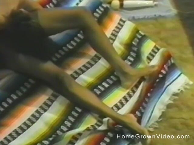 Homegrown Vintage: Година вінтажного сексу та іграшок