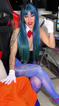 Bulma pieprzy goku, podczas gdy Vegetta trenuje