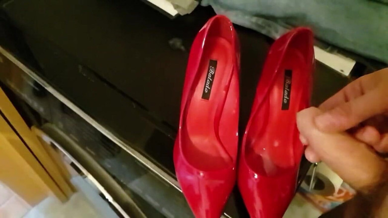 Milosbroz: Red high heel my gf cum
