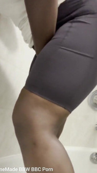 Pissing My Self in Nylon Leggings