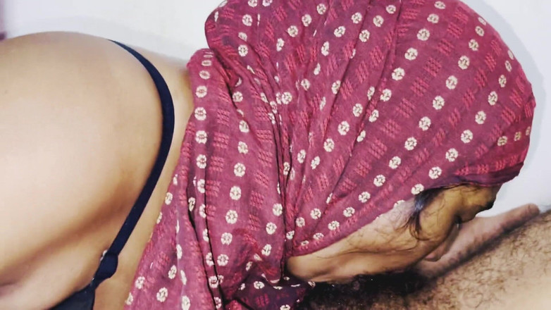 Immfuck: Muslimská indická královna hlubokého kouření v hidžábu je zpět, až...