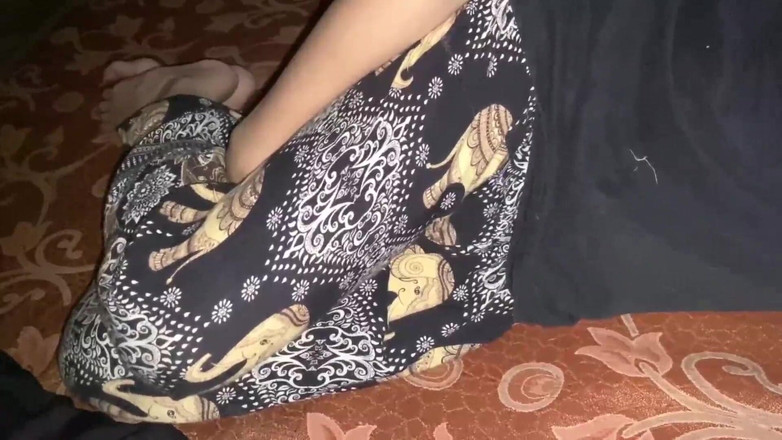 Rajiya: Ciocia działał Randy i ssała mojego kutasa