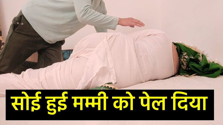 Jony Darling: Une belle-mère en costume blanc se fait baiser par son...