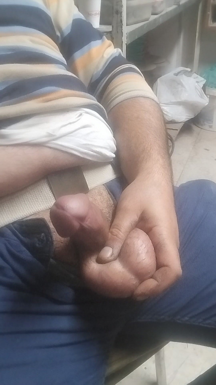 CenkAy: Người đàn ông Thổ Nhĩ Kỳ cơ bắp bắn tinh trong văn...