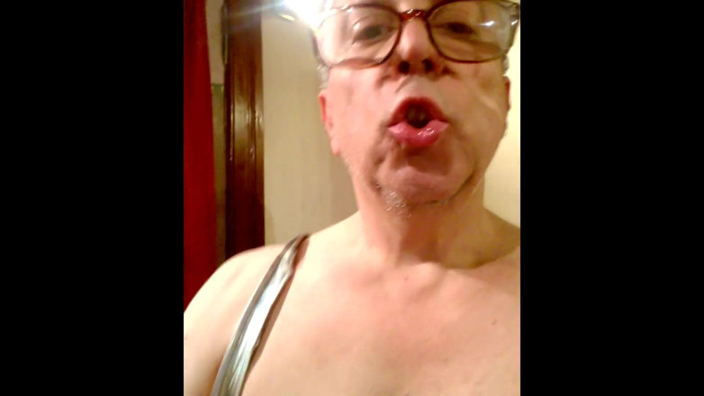 Dildo Man and Cross Hard Sex: Very good ass with woman dress!